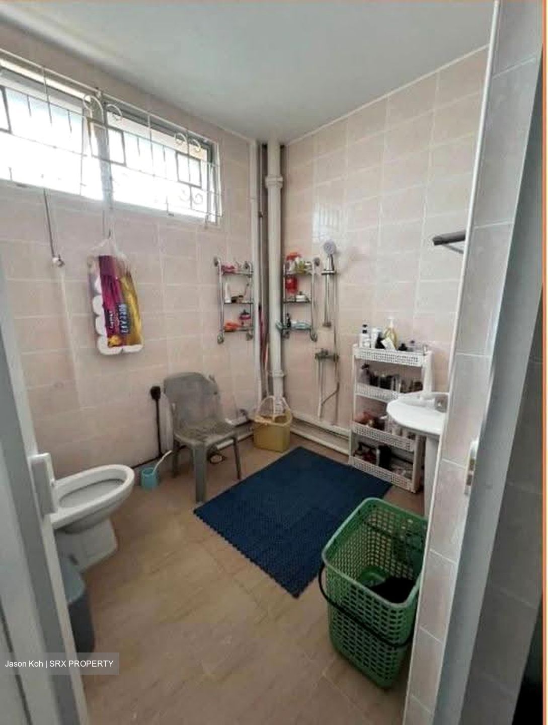Peakview Estate (D16), Terrace #611126621